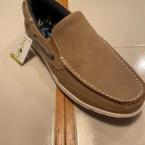 Men’s slip on boat shoes